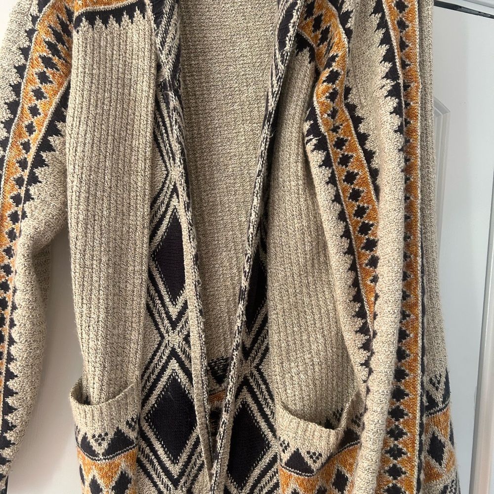 Lucky Brand Beige and Black Geometric Cardigan